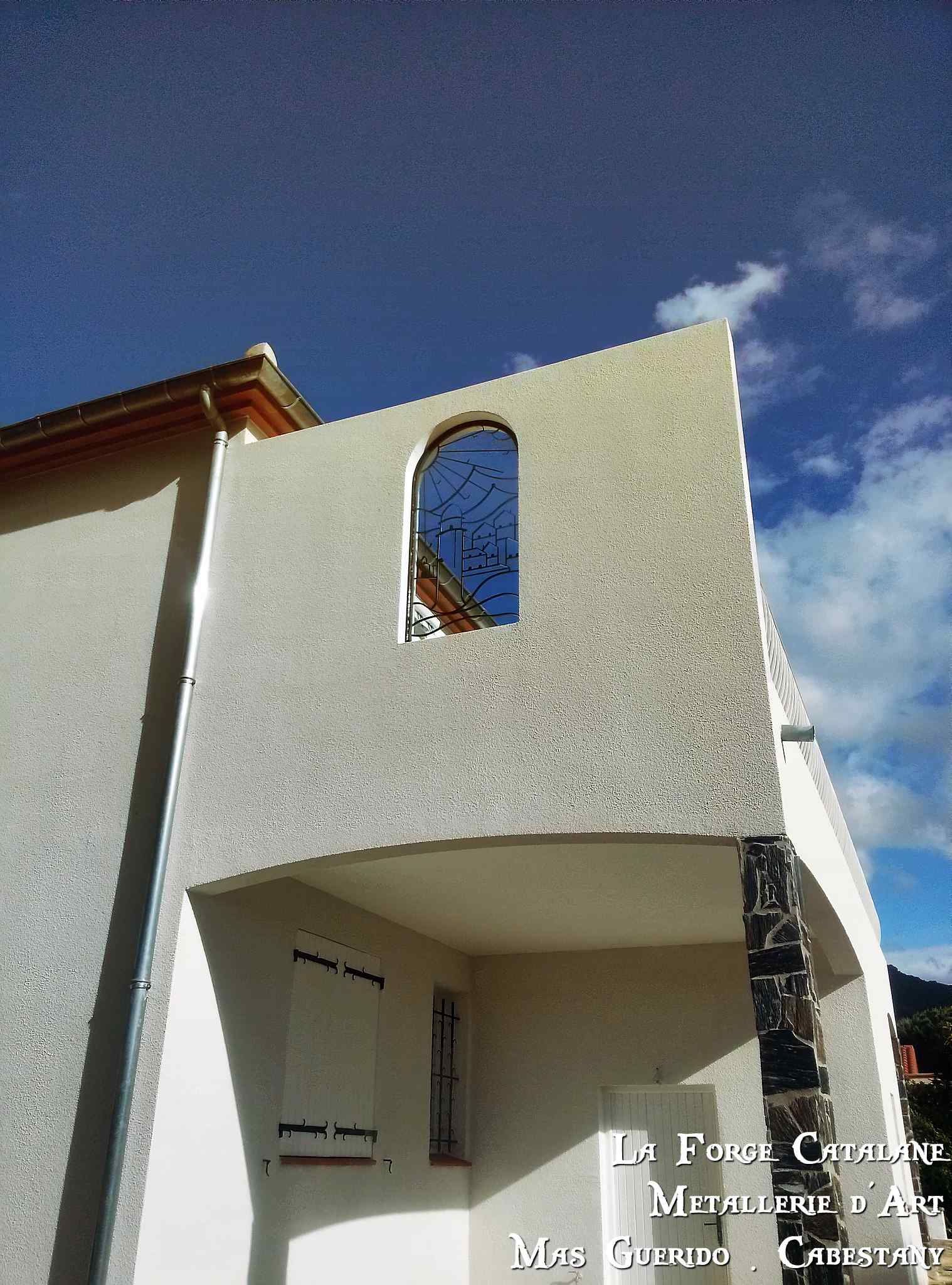 grille protection securite cintree Collioure fer Forge Catalane Cabestany 4.jpg